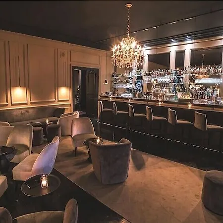 酒店 Grand De La Reine - Place Stanislas 4*