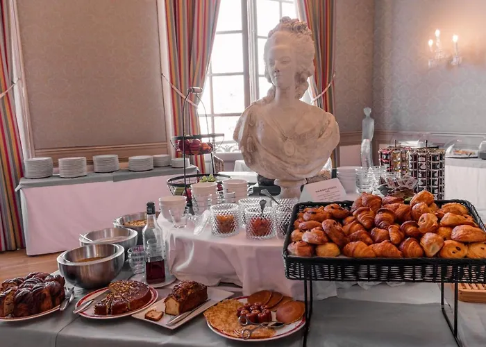 Отель Grand De La Reine - Place Stanislas Нанси