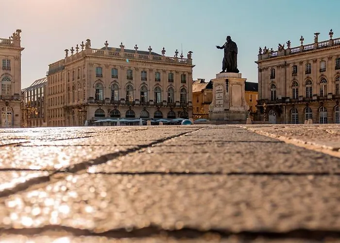 Grand De La Reine - Place Stanislas Нанси