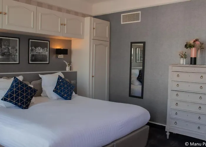 Grand De La Reine - Place Stanislas Нанси