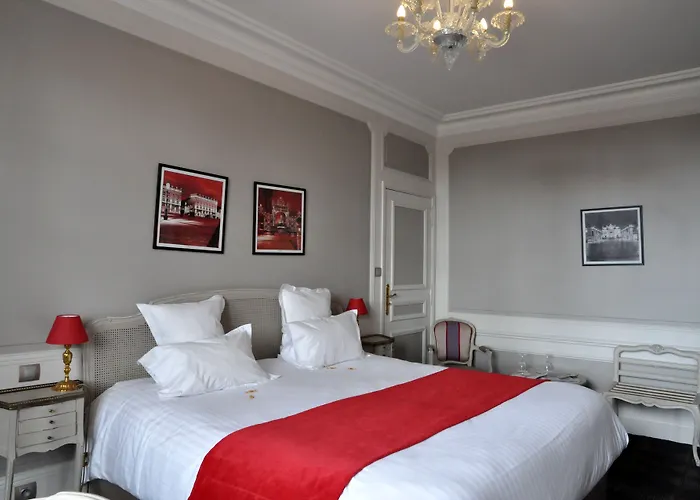 Grand De La Reine - Place Stanislas 4* Нанси