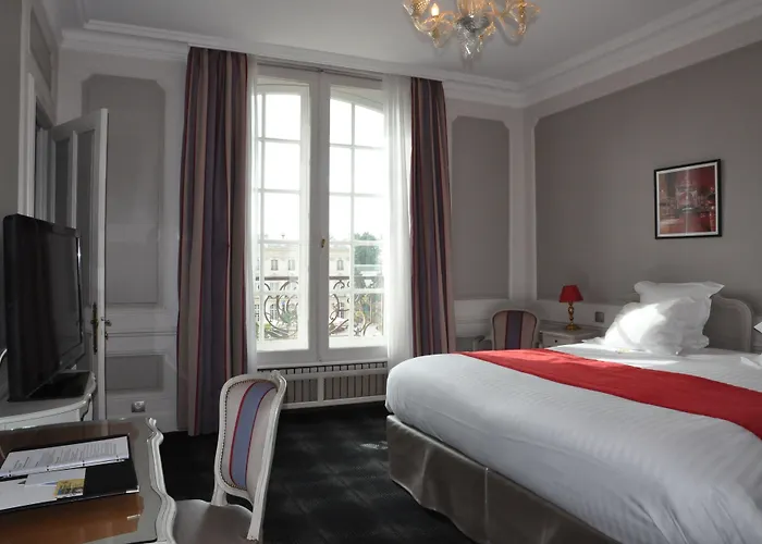 Grand De La Reine - Place Stanislas Hotel 4*