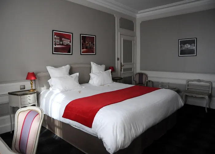 Hotel Grand De La Reine - Place Stanislas 4*