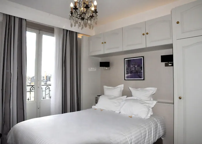 Grand De La Reine - Place Stanislas Отель