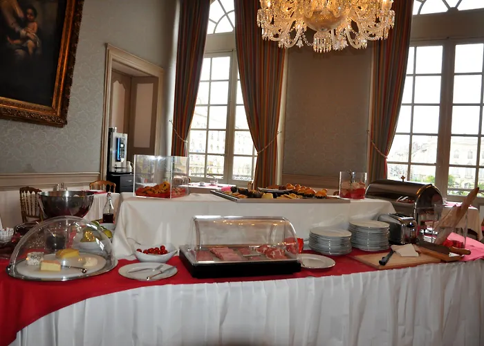 Grand De La Reine - Place Stanislas Нанси