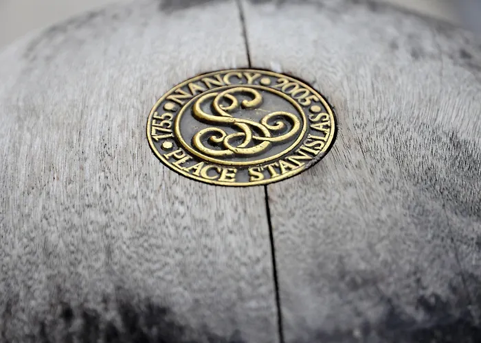 Grand De La Reine - Place Stanislas Отель Нанси