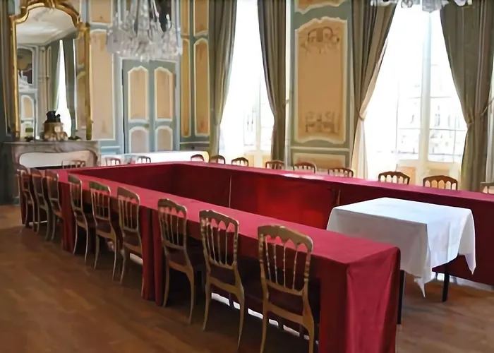 Grand De La Reine - Place Stanislas Нанси