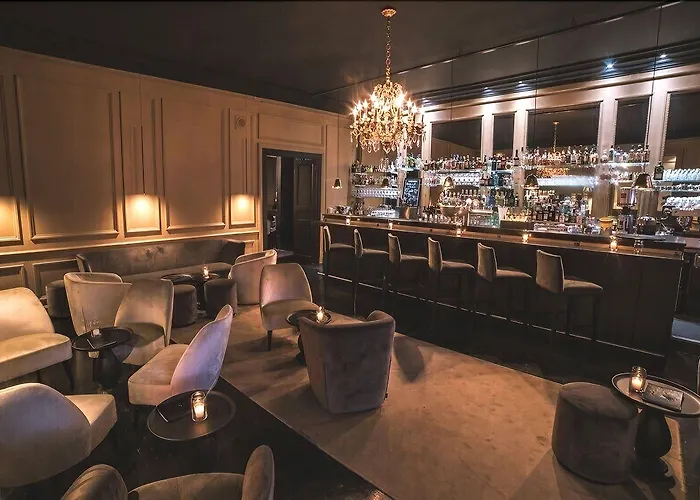 Hotel Grand De La Reine - Place Stanislas